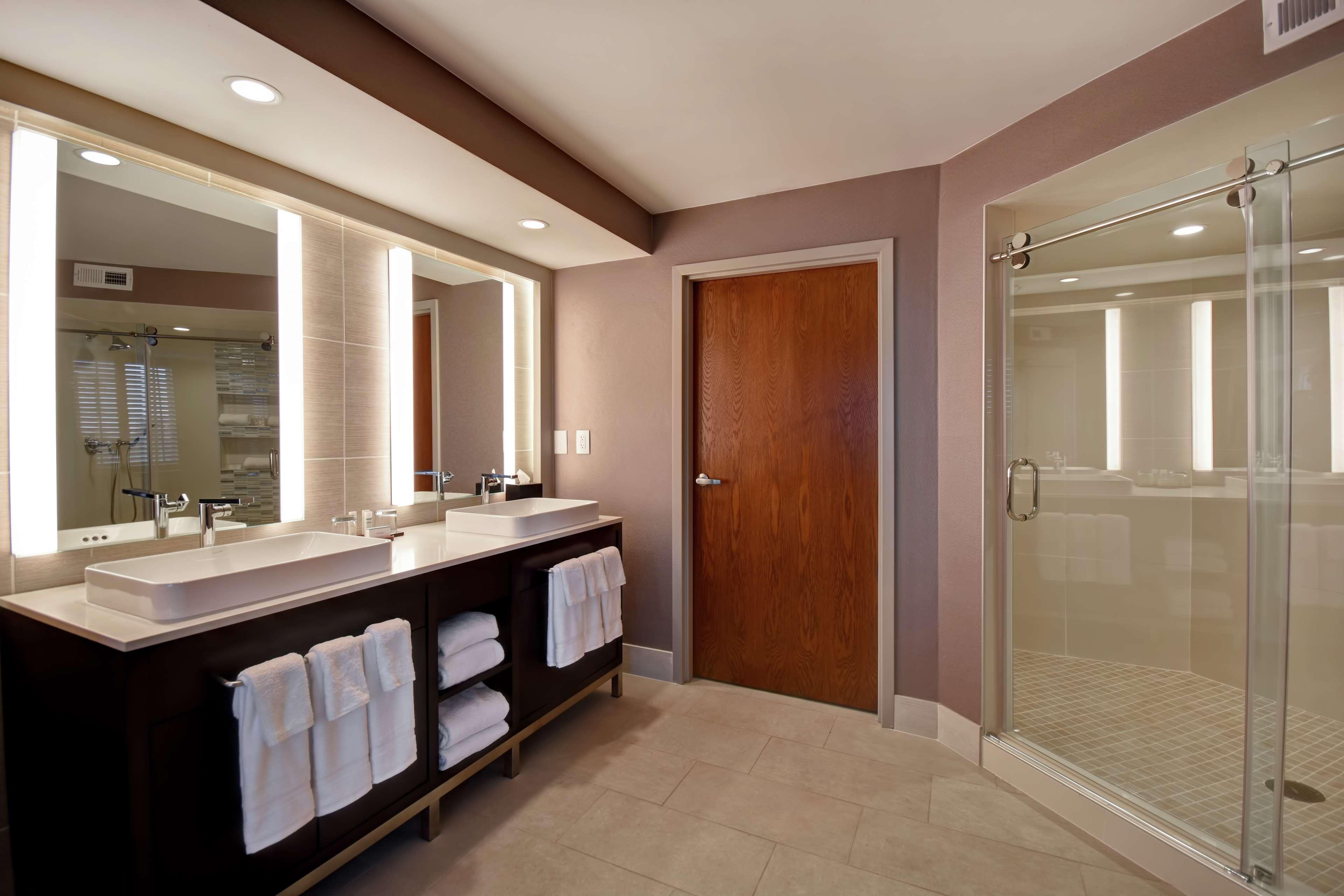 Embassy Suites By Hilton Raleigh Durham Research Triangle Cary Exterior foto